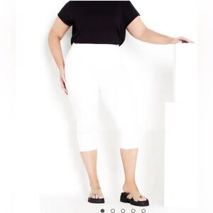 Avenue Butter Denim Pull-on Crop Jean